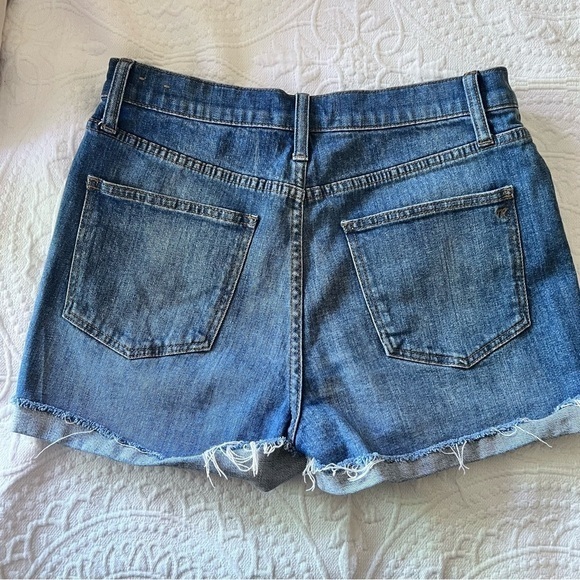MADEWELL High-Rise Denim Shorts in Glenoaks Wash: Cutoff Edition - Picture 8 of 10